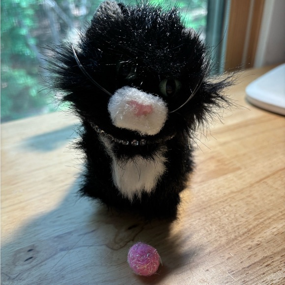 American Girl LICORICE Cat Bed Toy Box - Picture 3 of 8